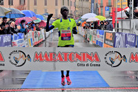 14.11.2021 Crema (CR) 15^ Maratonina Città di Crema 1° Arrivi Foto di Arturo Barbieri